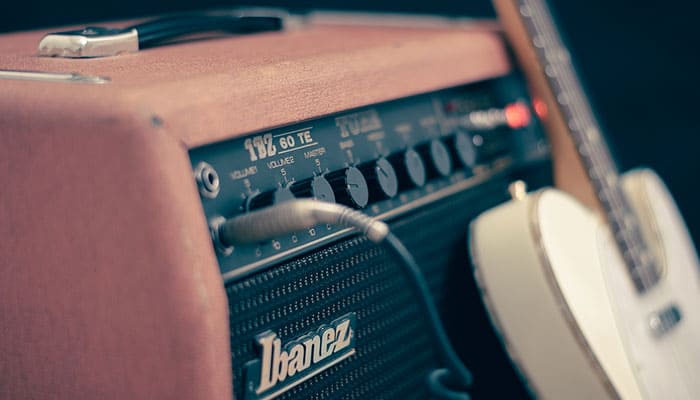 Microphone-for-guitar-amps